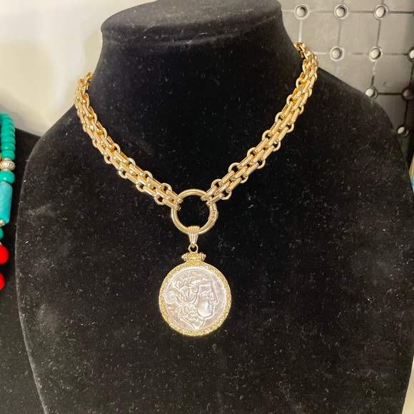 Family Statement SHIVE Necklace M17 2025 - Picture 7 of 8